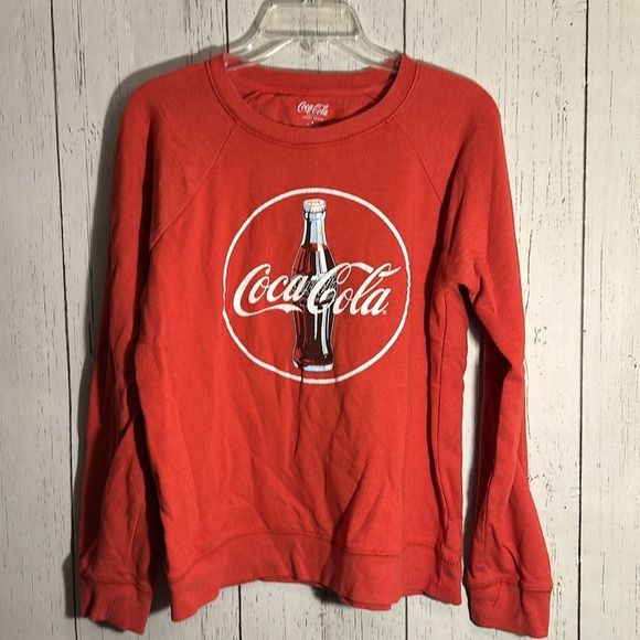 LUCKY BRAND Graphic Coca-Cola Red Crew Neck Sweatshirt Super Soft & Cozy Top - Picture 1 of 4